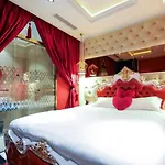 Enjoy Hotel 7