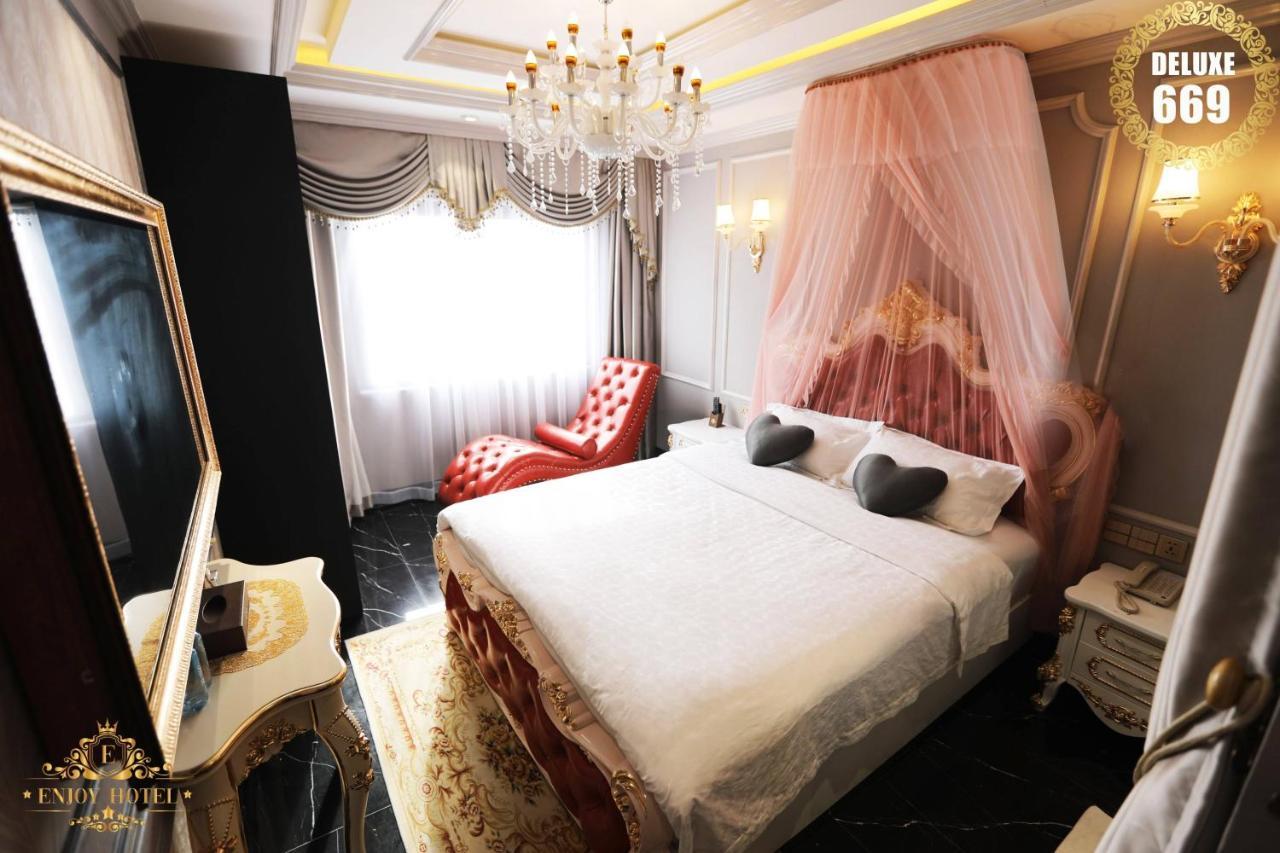 Hotel Enjoy 7 4*